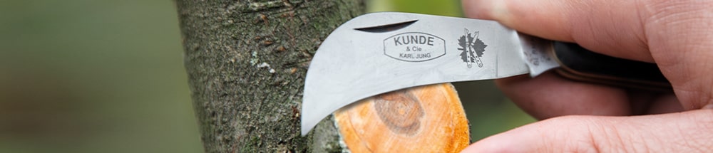Garden knives