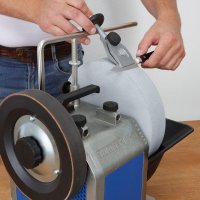Schärfen auf der Tormek Schärfen auf der Tormek