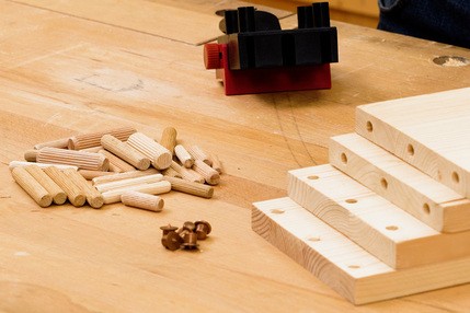 4 x 3 Tipps zum Dübeln mit Holzdübeln, Tipps & Tricks